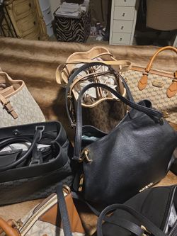 Hand bag
