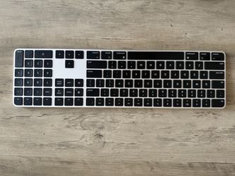 Apple Magic Keyboard with Touch ID and Numeric Keypad