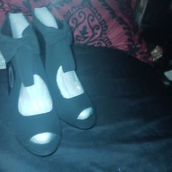 Shoes  Size 9