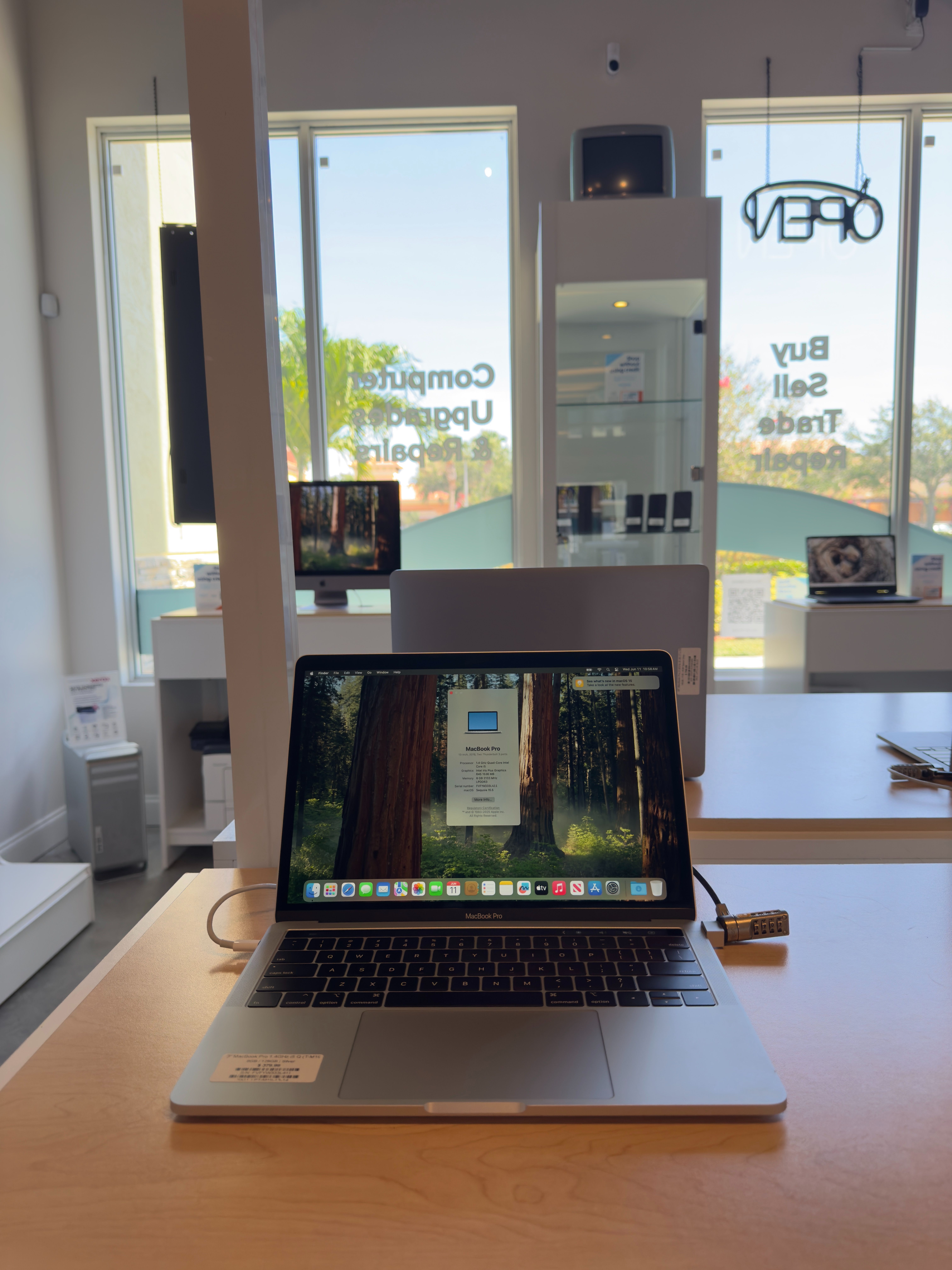 💻 2019 13” MacBook Pro – i5 / 8GB / 128GB – Silver