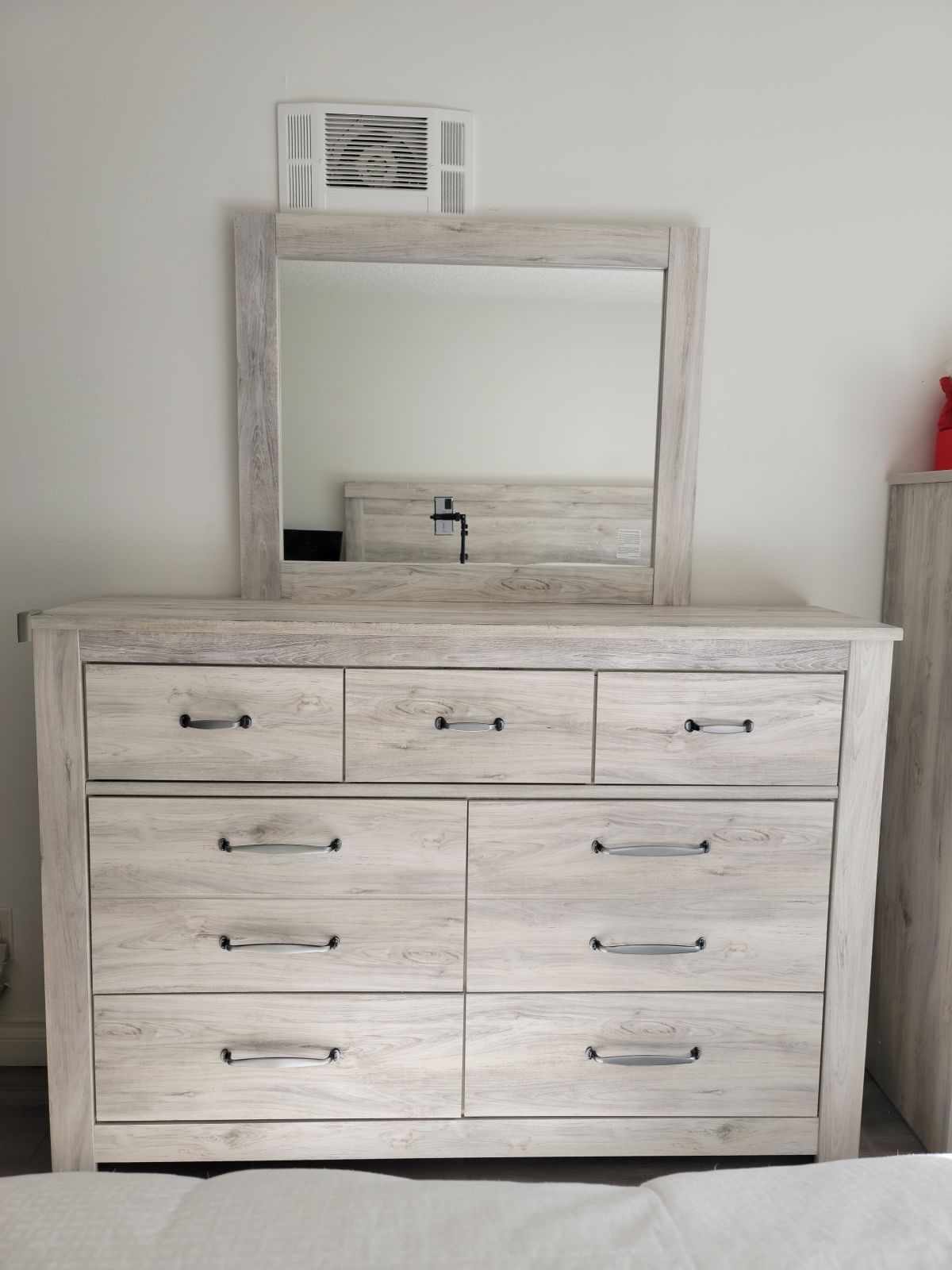 Ashley Furniture Wardrobe (9 drawers) + mirror