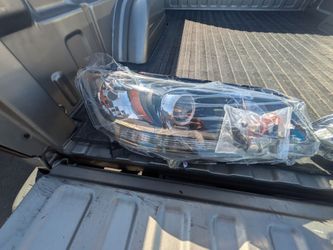 2013-2016 Honda Accord headlights