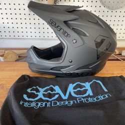 Seven IDP M1 Kids Mountain Biking Helmet 