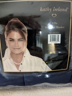 Kathy Ireland 8lb Weighted Blanket - Navy Blue