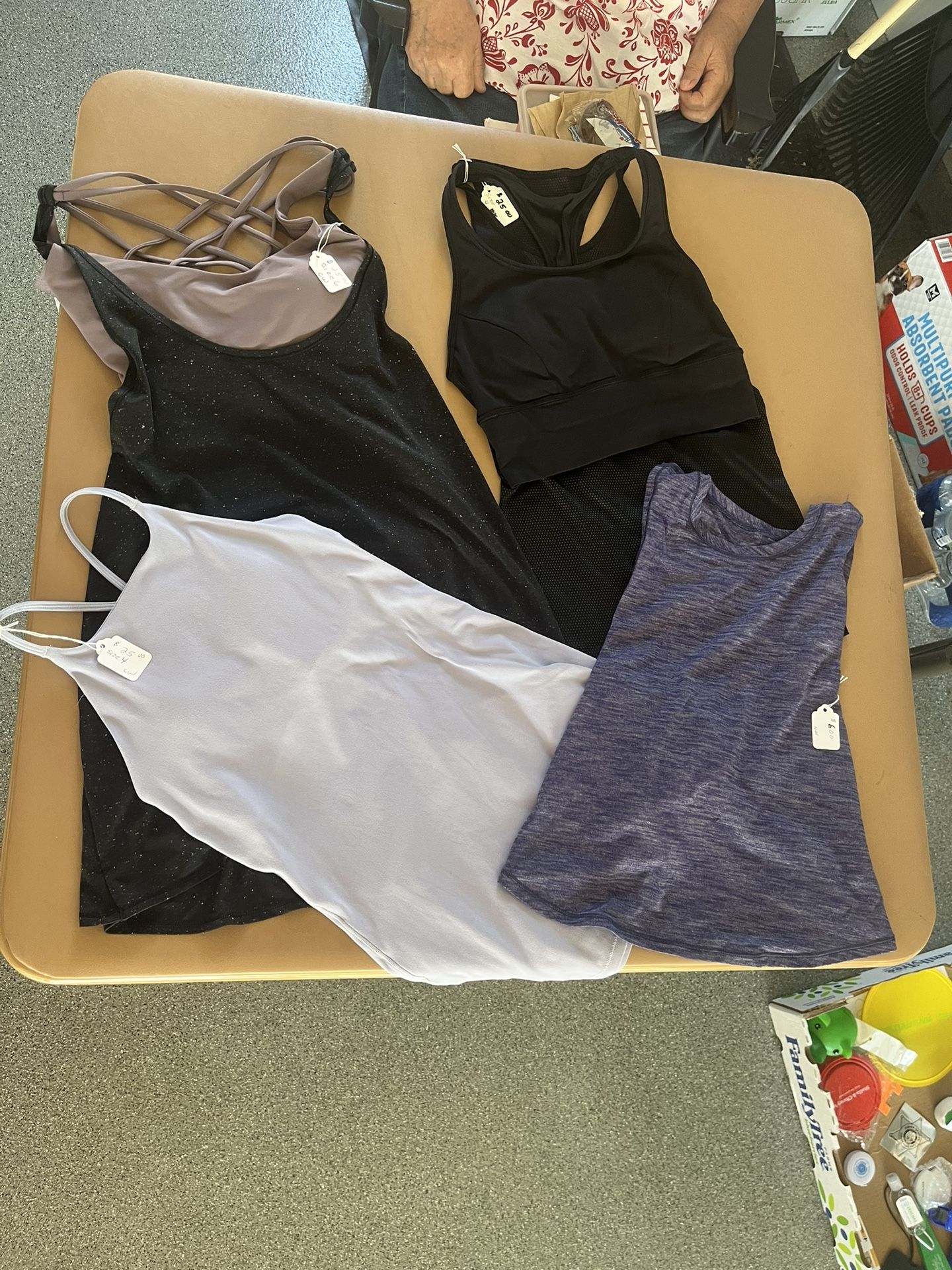 Lululemon tops