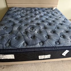 King Size Mattress Pillowtop 