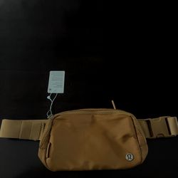 Lululemon Everywhere Belt Bag