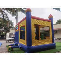Bounce house - Like New