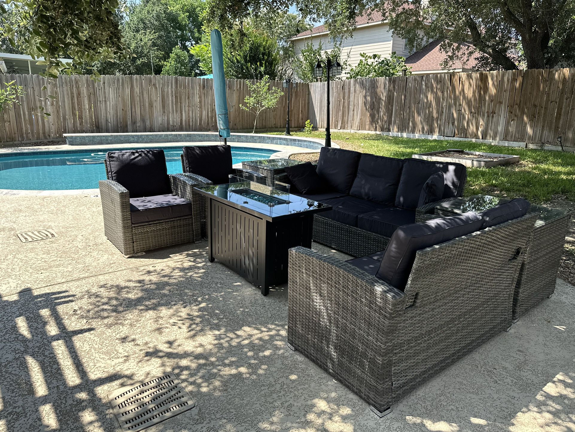 New Inbox 7-person Patio Set With Firepit (we Finance And Deliver)