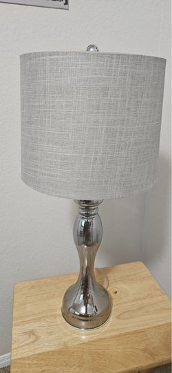 Table lamp