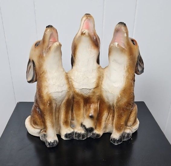 Vintage Folk Art Howling Coyote Pups