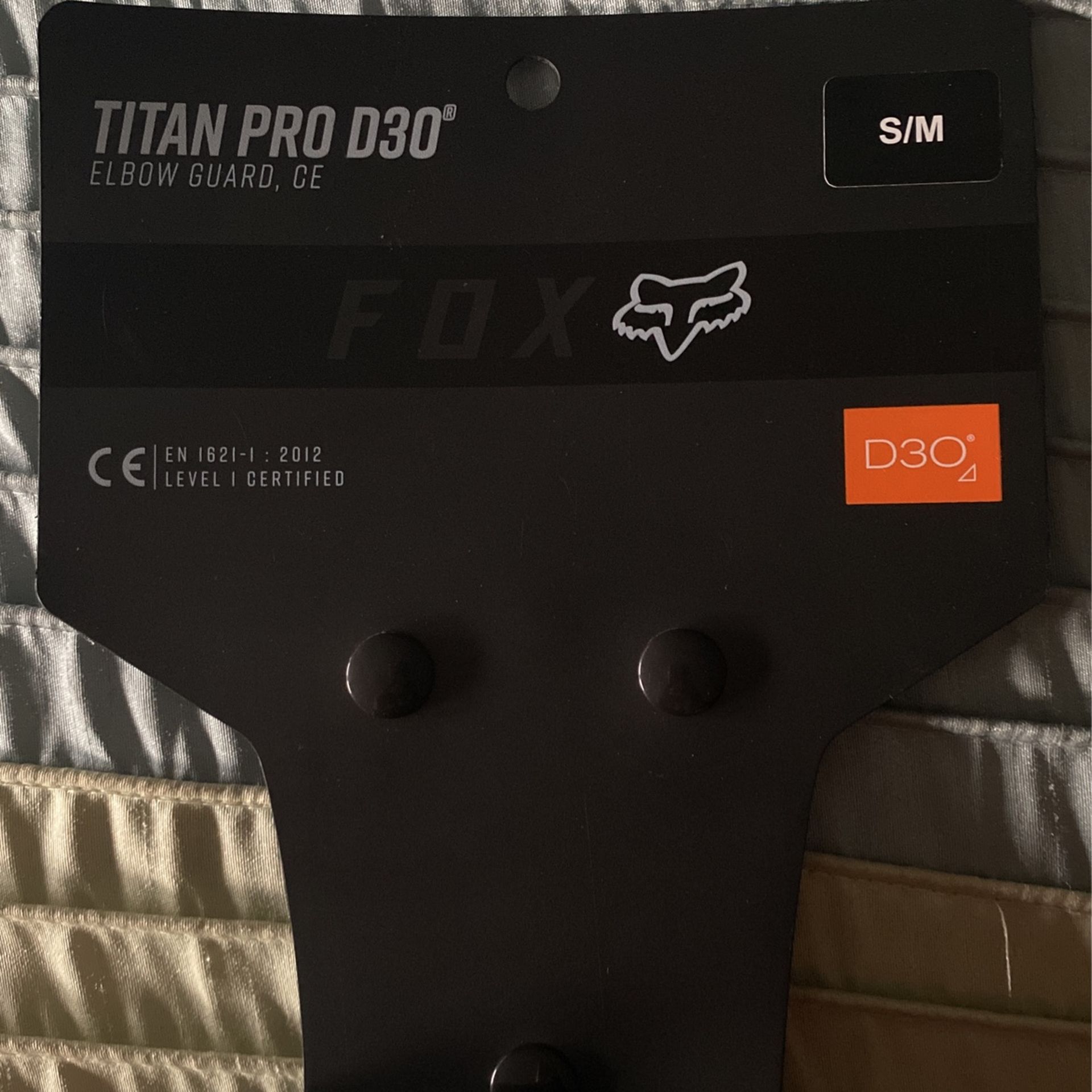 Titan Pro D30 Elbow Guards. Size S/M