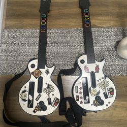 Set Of 2 guitar Hero Guitars - Nintendo Wii (Tested)!