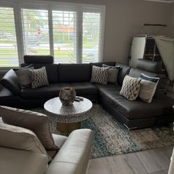 Sectional With Fold Out Chaise Lounge 