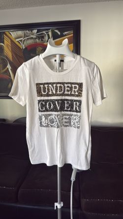 White graphic tee