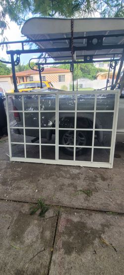 # ventana Corrediza 72 x 48
