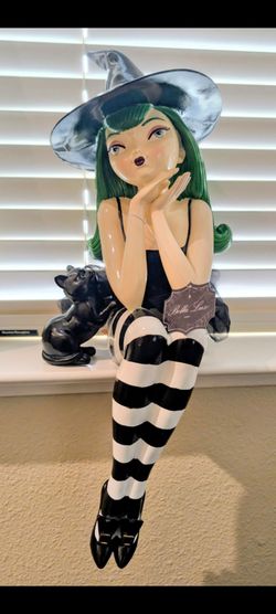 Holiday decor -halloween sitting witch