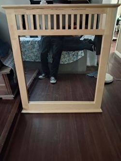 Wall mirror