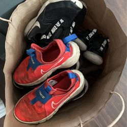Bag Of Shoes For Boys And Women 