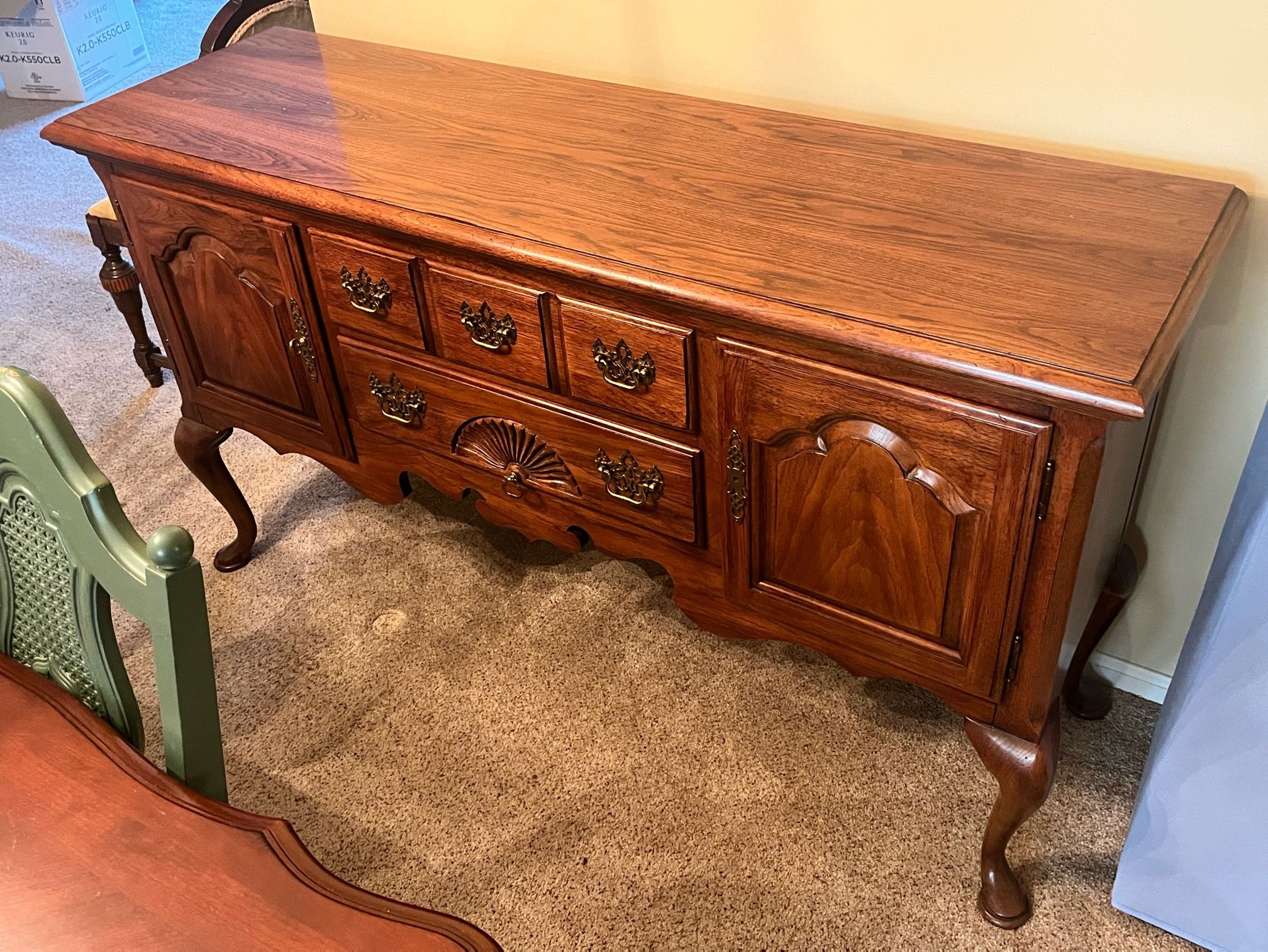 Dining Room Table, Must Be Picked Up In Clementon!!