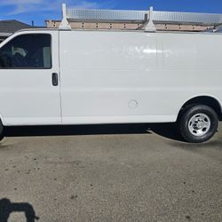 2014 Chevrolet Express 2500 Extended Cargo Van