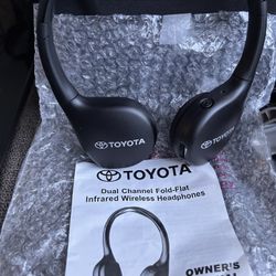 Toyota Wireless Headphones 