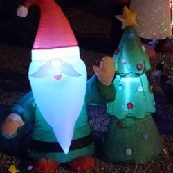 3ft Xmas Tree & 4ft Gnome.. 