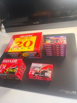 33 Sealed Cassette Lot Maxell TDK memorex dbs 90, D90 , UR90 ,UR60