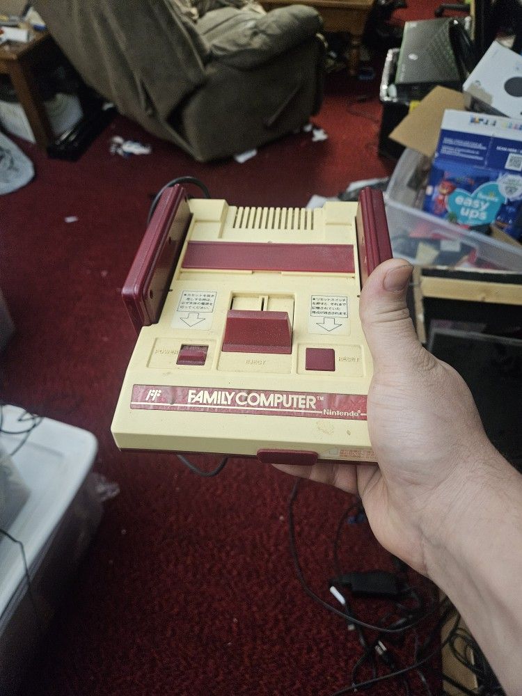Nintendo Famicom