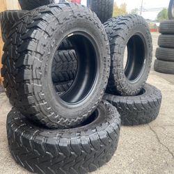TOYO OPEN COUNTRY M/T 265/70/17” 