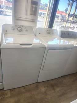 GE Electric 220v Top  Load Washer Dryer Super Capacity In Excellent Working Condition 