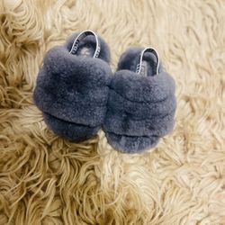 Toddler Uggs Size 4/5