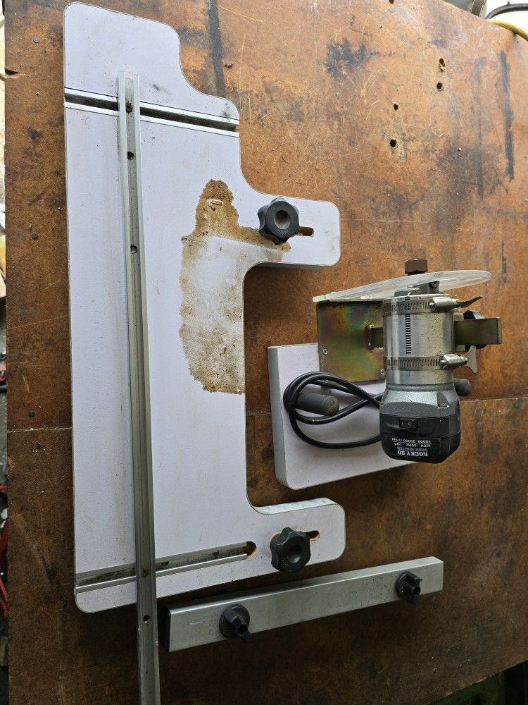 Router Jig For Mini Wood Lathe