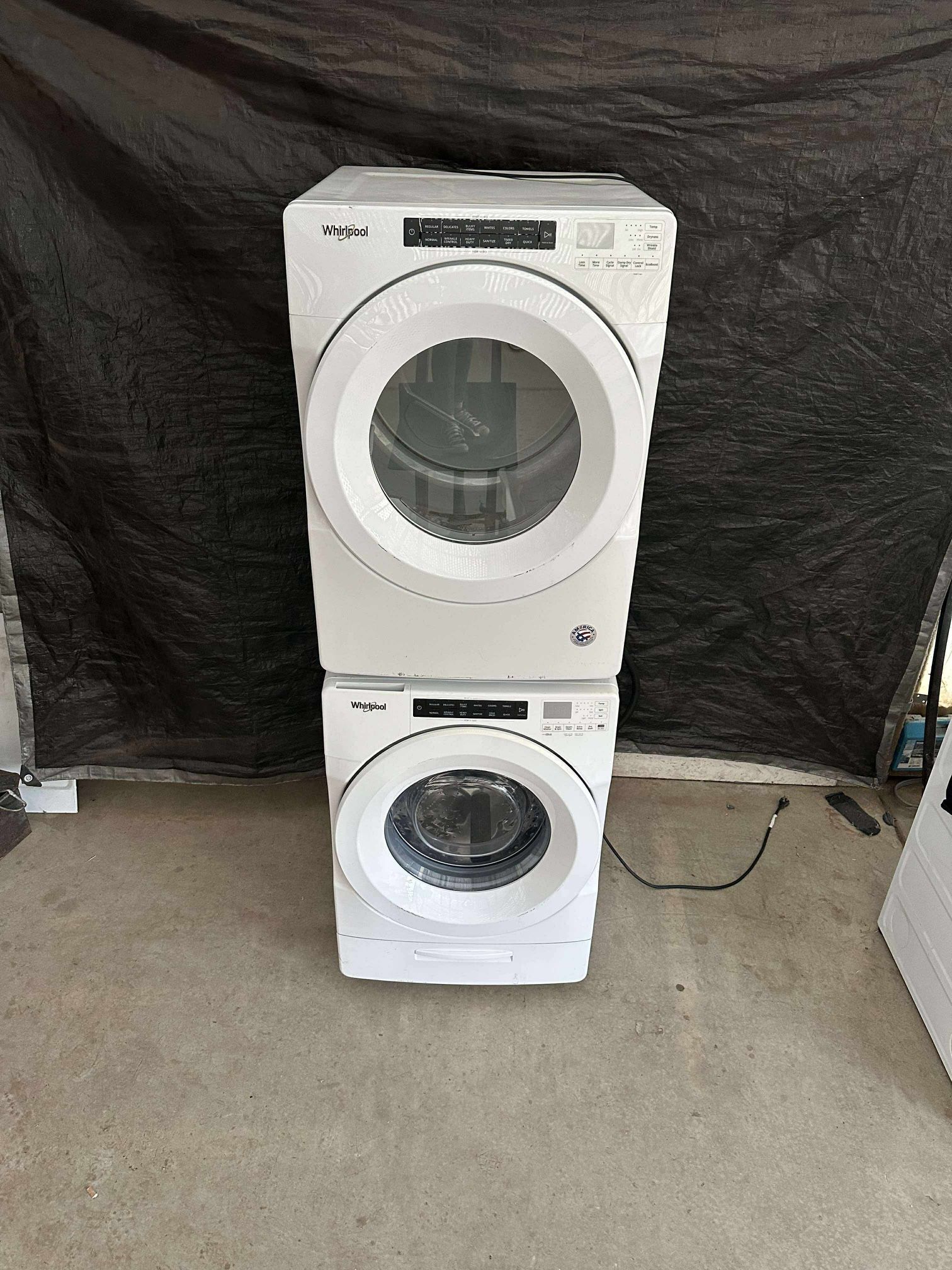 Whirlpool Washer And Gas Dryer 