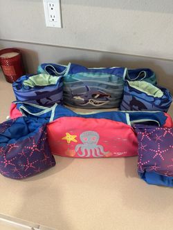 Kids Speedo Swim Vests (2)