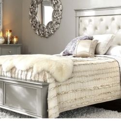 6 Piece King Sized Bedroom Set. GREAT price