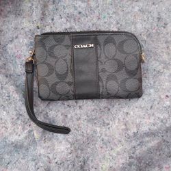 Coach Corner Zip Wristlet