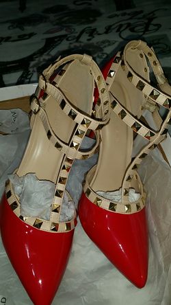 Brand new beautiful nude and red heels in box