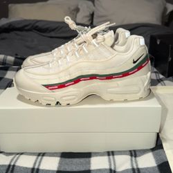 Nike Air Max 95 x Undefeated 