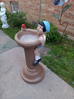 1975 Henry Studios Heavy Solid Concrete Boy W/ ice cream  Cone Garden  Large Birdbath