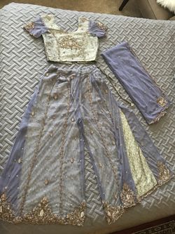 Indian outfit brand new size S/M
