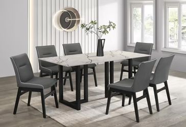 Modern 7 Pc Dining Set 