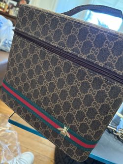 ❄️❄️ G. U. C. C. I.   Make Up Caboodle  Nice Quick Set Up. ☃️☃️