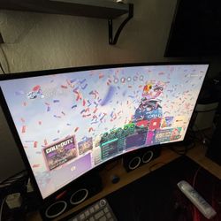 Samsung G7 Curved Gaming Monitor 