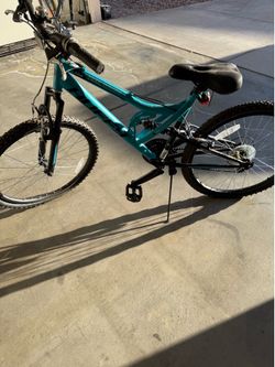Huffy 20” Girls Mtn Bike
