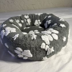 Cat Bed Donut