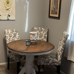 Gray And White Chairs 3x (table Not Included)