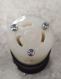 Hubbell HBL2613 NEMA L5-30C Connector 30A 125V