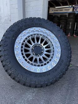 20x9 Lock Rims 6x139 On 35/1250/20 Tires