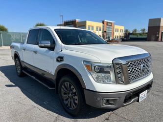 2017 Nissan Titan